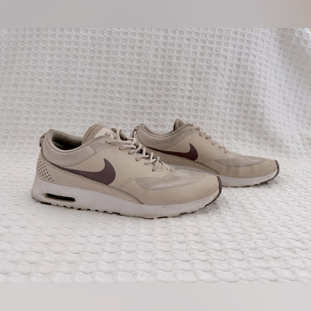 Nike Air Max Thea size 7.5